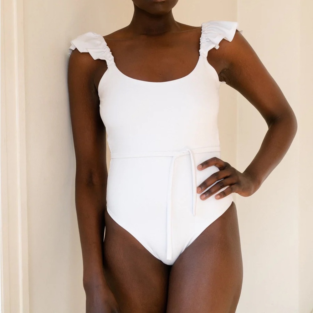 Londre Ruffle Shoulder One Piece Swimsuit